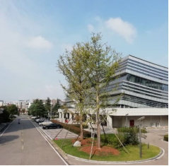 《八十莲韵传薪火  百千风华赴山河》-一中校庆0325 V22315_看图王.jpg